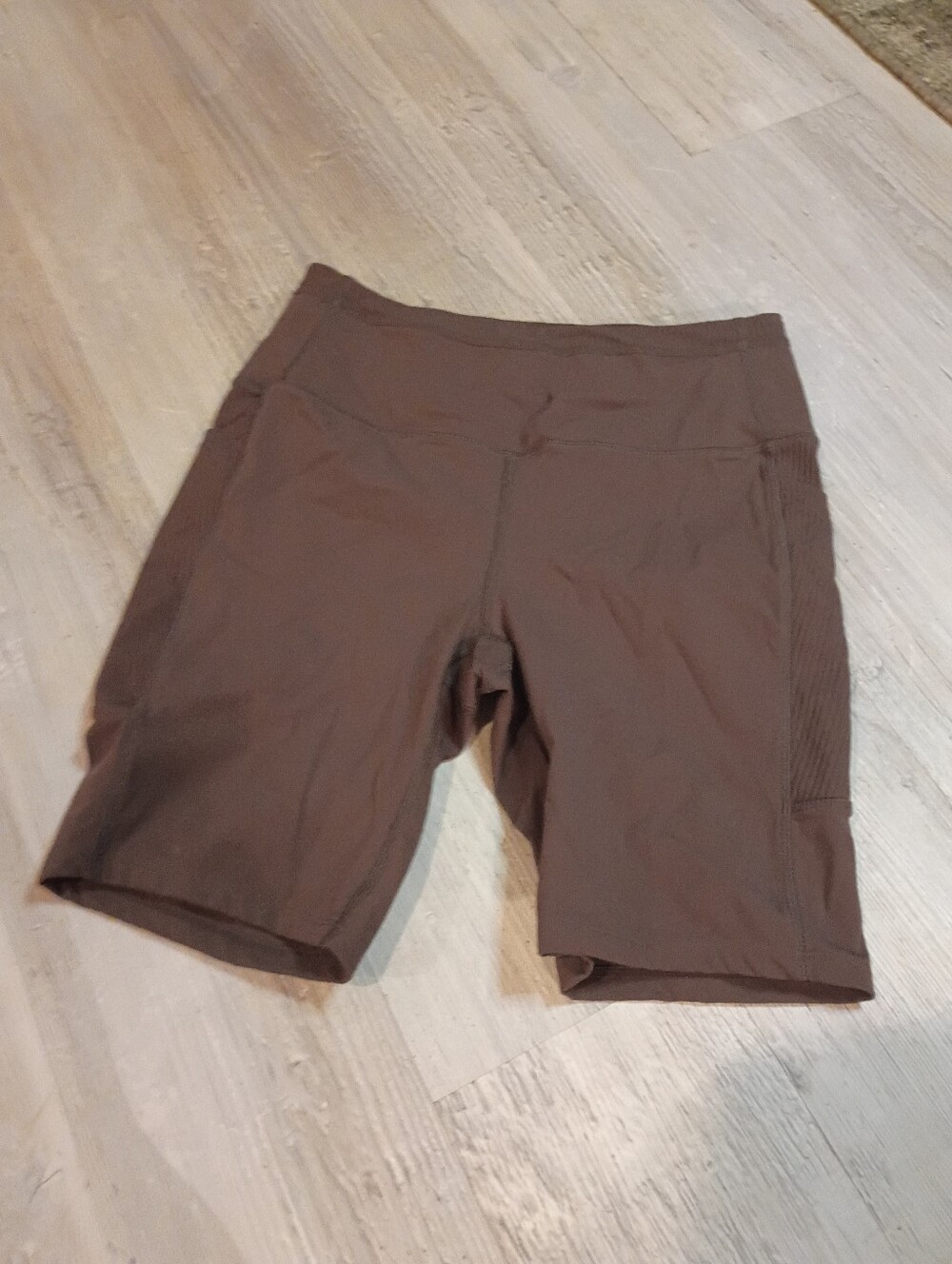 Shorts - Picture 2 of 5